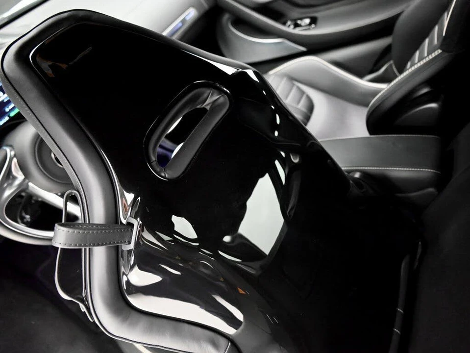 2025 McLaren GT - Image 25 of 31