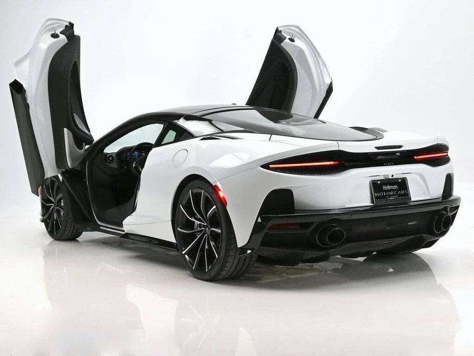 2025 McLaren GT - Image 7 of 31