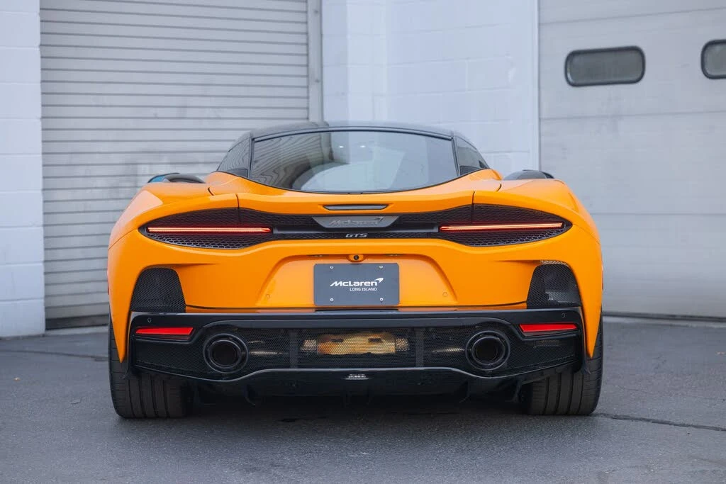 2025 McLaren GT - Image 6 of 31