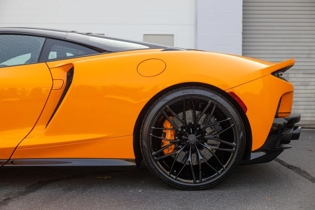 2025 McLaren GT - Image 29 of 31