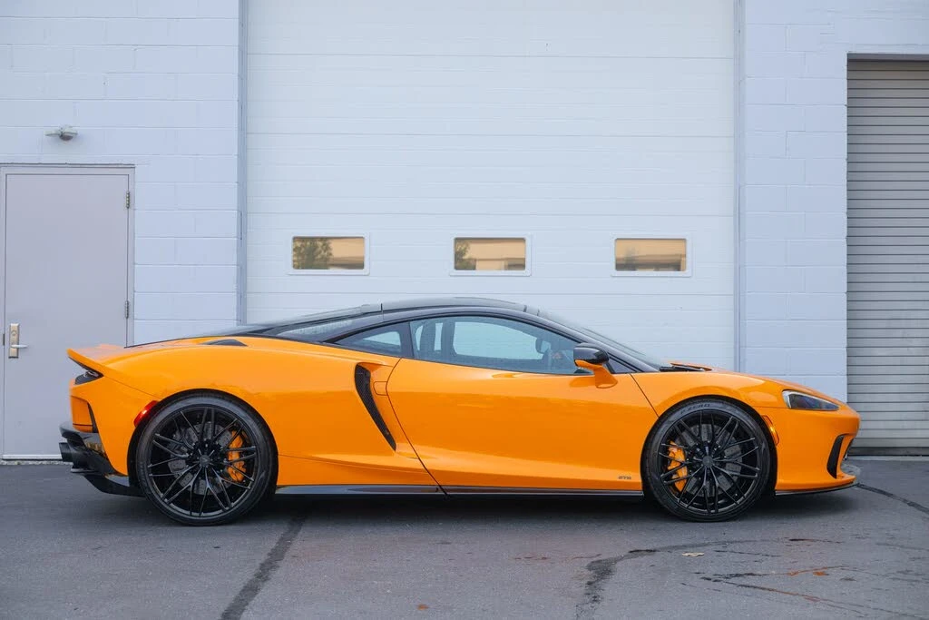 2025 McLaren GT - Image 8 of 31
