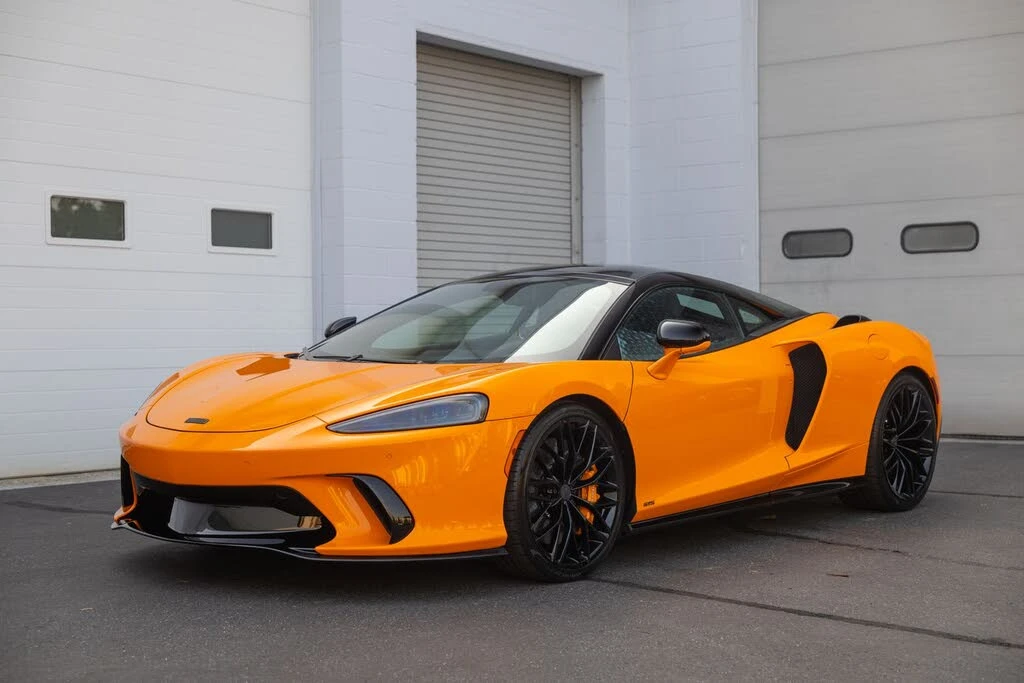2025 McLaren GT - Image 2 of 31
