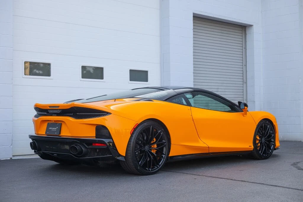 2025 McLaren GT - Image 5 of 31