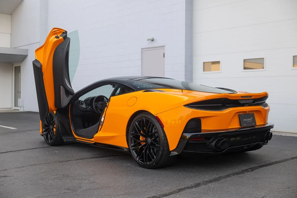 2025 McLaren GT - Image 27 of 31