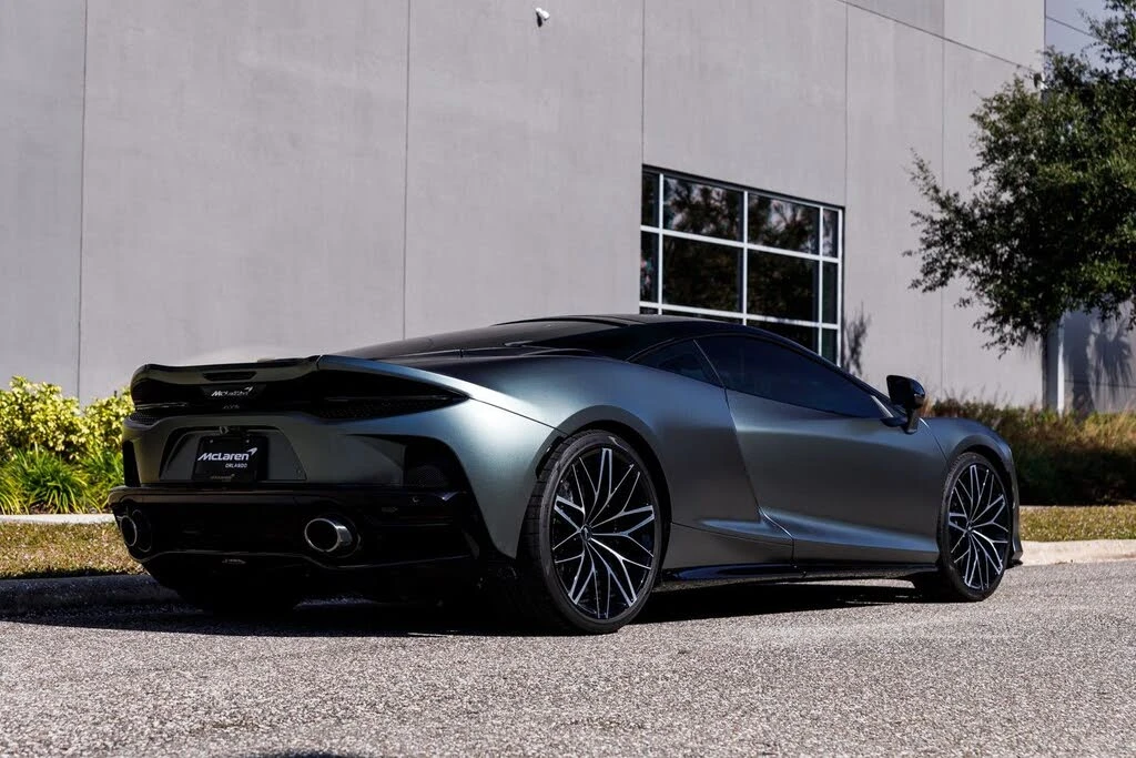 2025 McLaren GT - Image 11 of 31