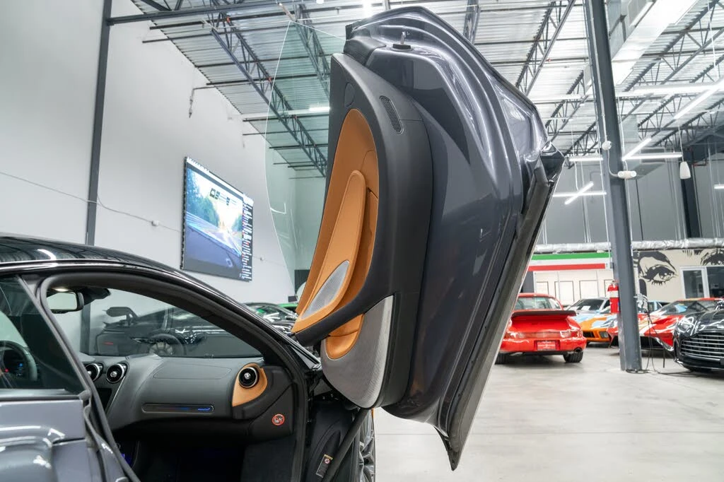 2025 McLaren GT - Image 30 of 31