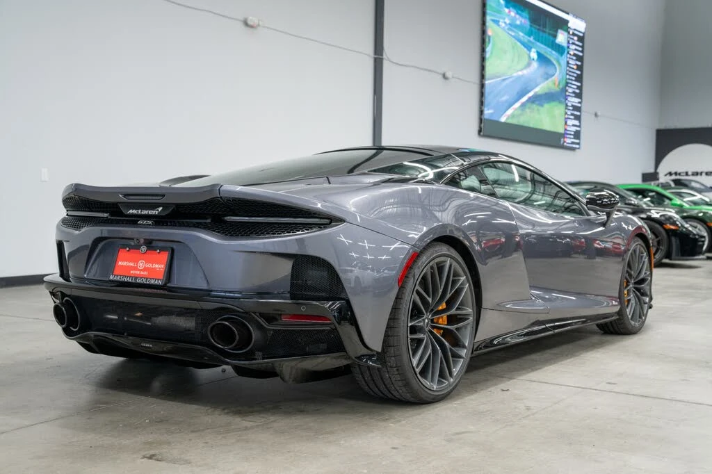 2025 McLaren GT - Image 8 of 31