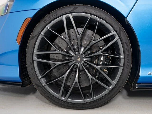 2025 McLaren GT - Image 9 of 31