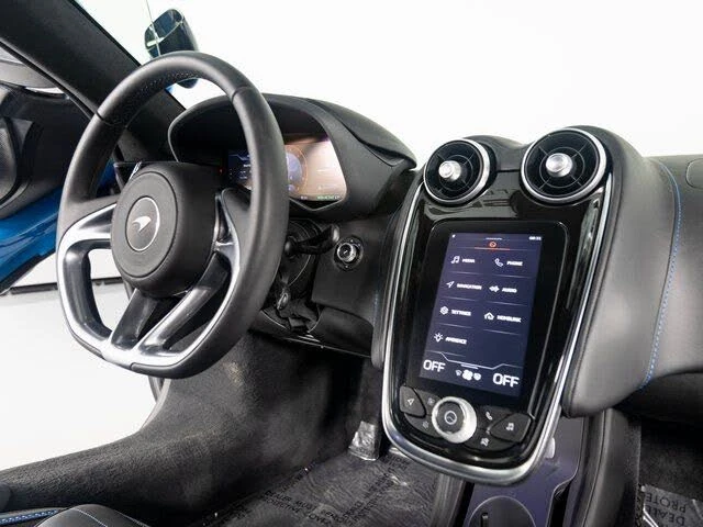 2025 McLaren GT - Image 26 of 31
