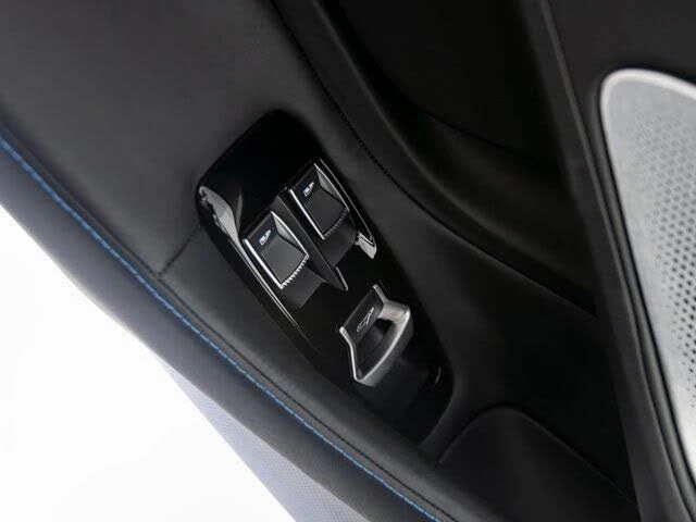 2025 McLaren GT - Image 12 of 31