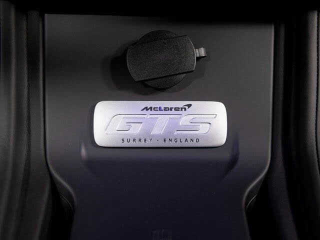 2025 McLaren GT - Image 28 of 31