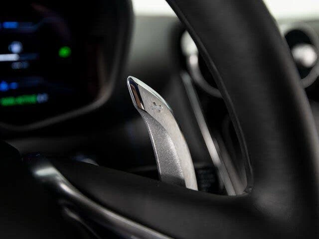2025 McLaren GT - Image 18 of 31