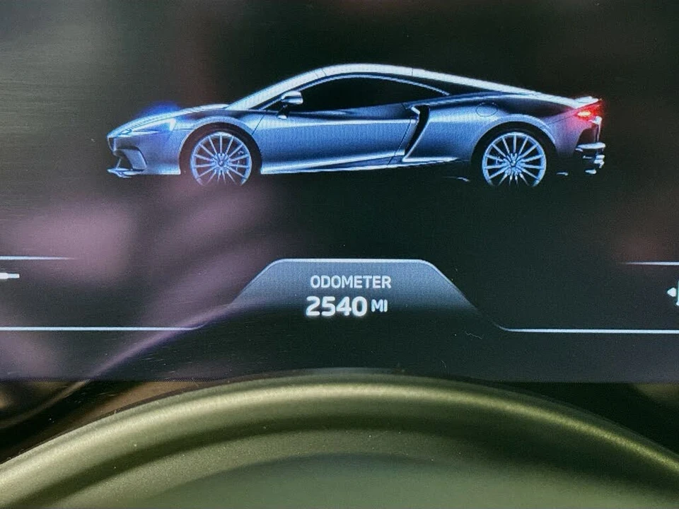 2025 McLaren GT - Image 12 of 25