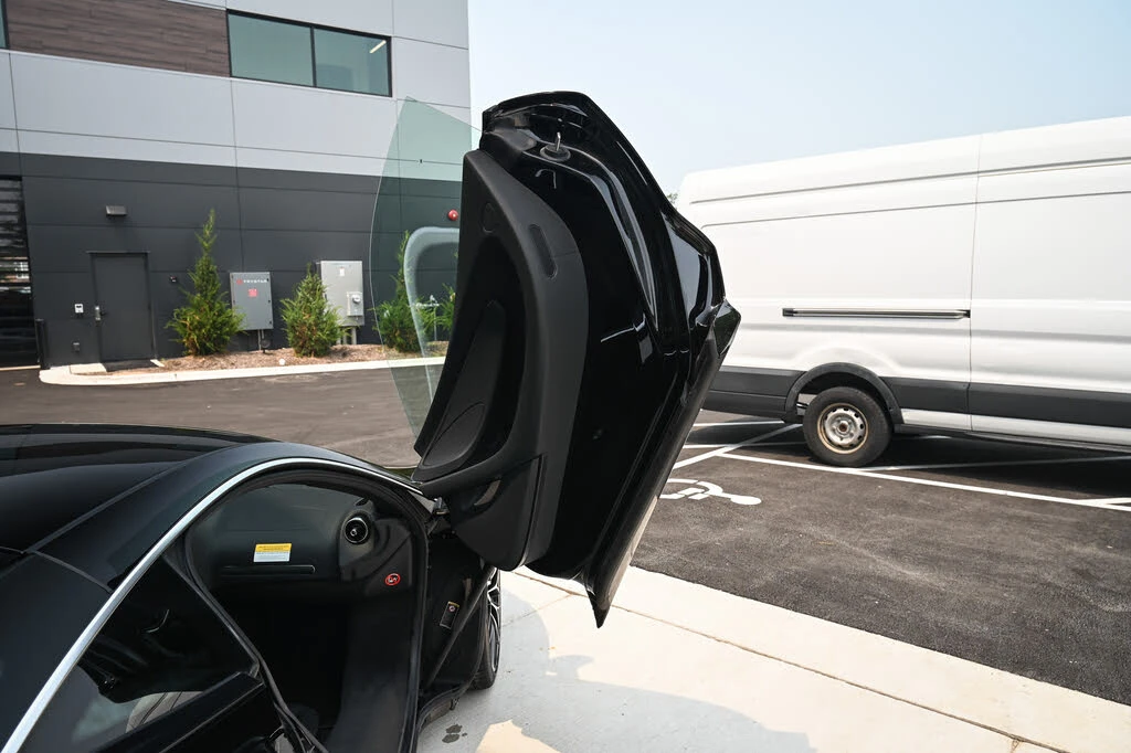 2025 McLaren GT - Image 26 of 29