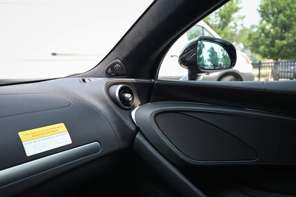 2025 McLaren GT - Image 21 of 29