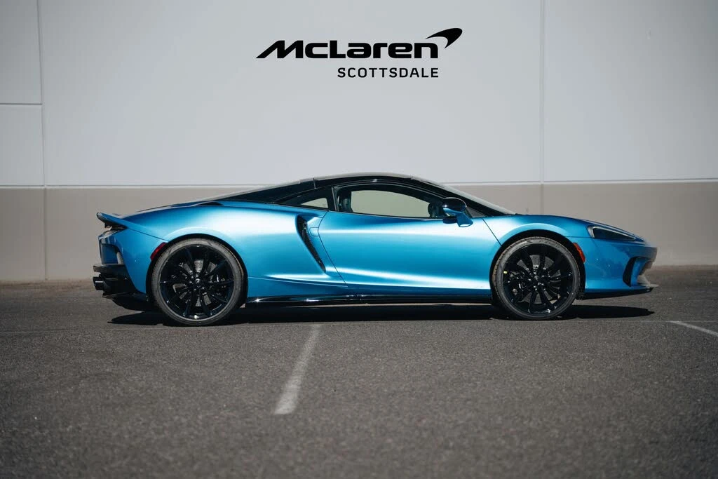 2025 McLaren GT - Image 11 of 31