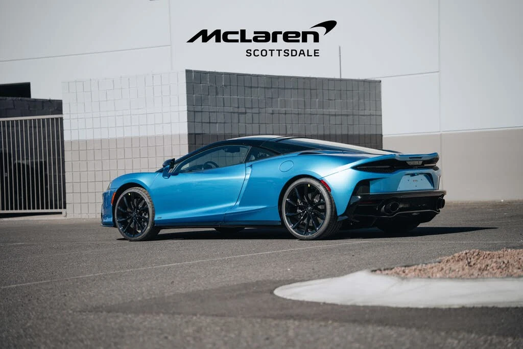 2025 McLaren GT - Image 7 of 31