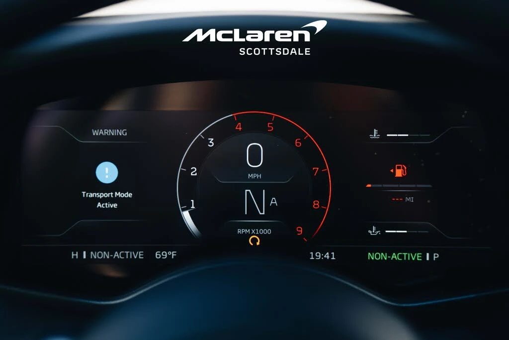 2025 McLaren GT - Image 26 of 31