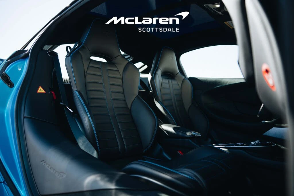 2025 McLaren GT - Image 28 of 31