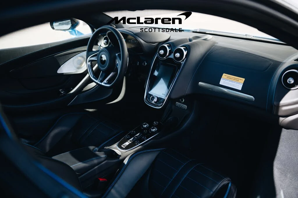 2025 McLaren GT - Image 29 of 31