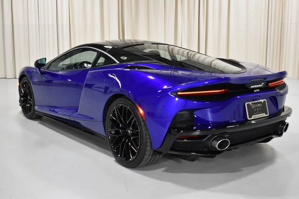 2025 McLaren GT - Image 7 of 31
