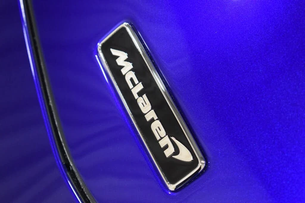 2025 McLaren GT - Image 8 of 31