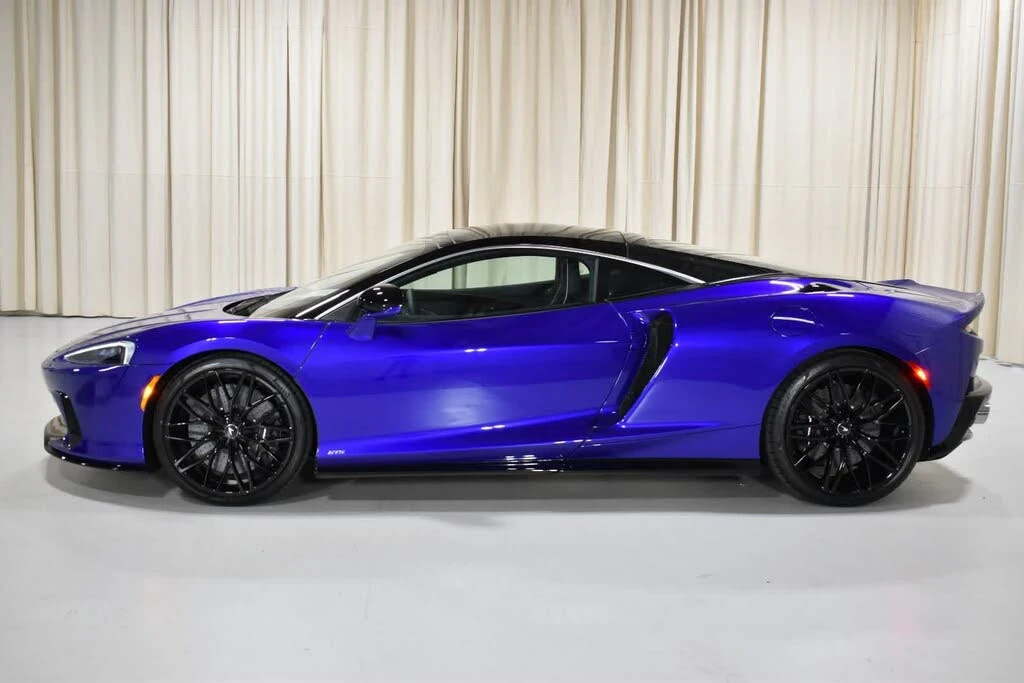2025 McLaren GT - Image 2 of 31