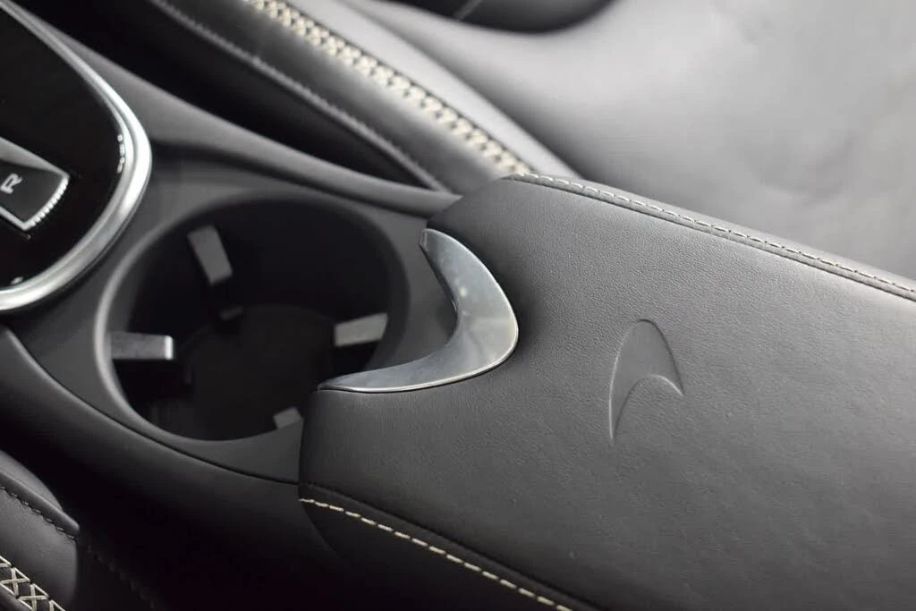 2025 McLaren GT - Image 28 of 31