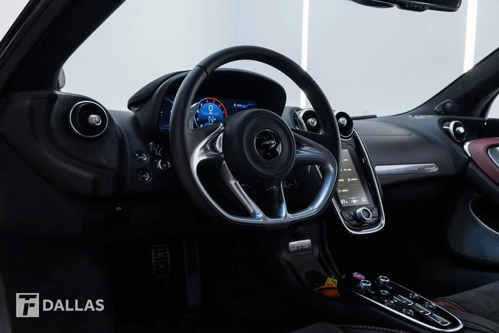 2025 McLaren GT - Image 4 of 4