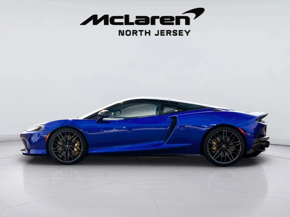 2025 McLaren GT - Image 3 of 31