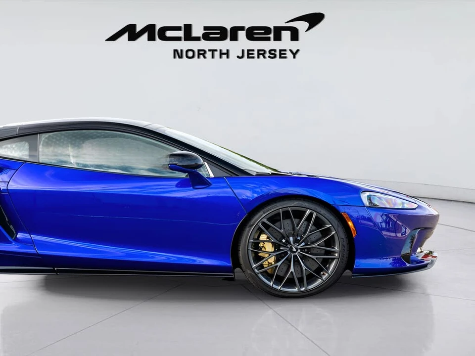 2025 McLaren GT - Image 28 of 31