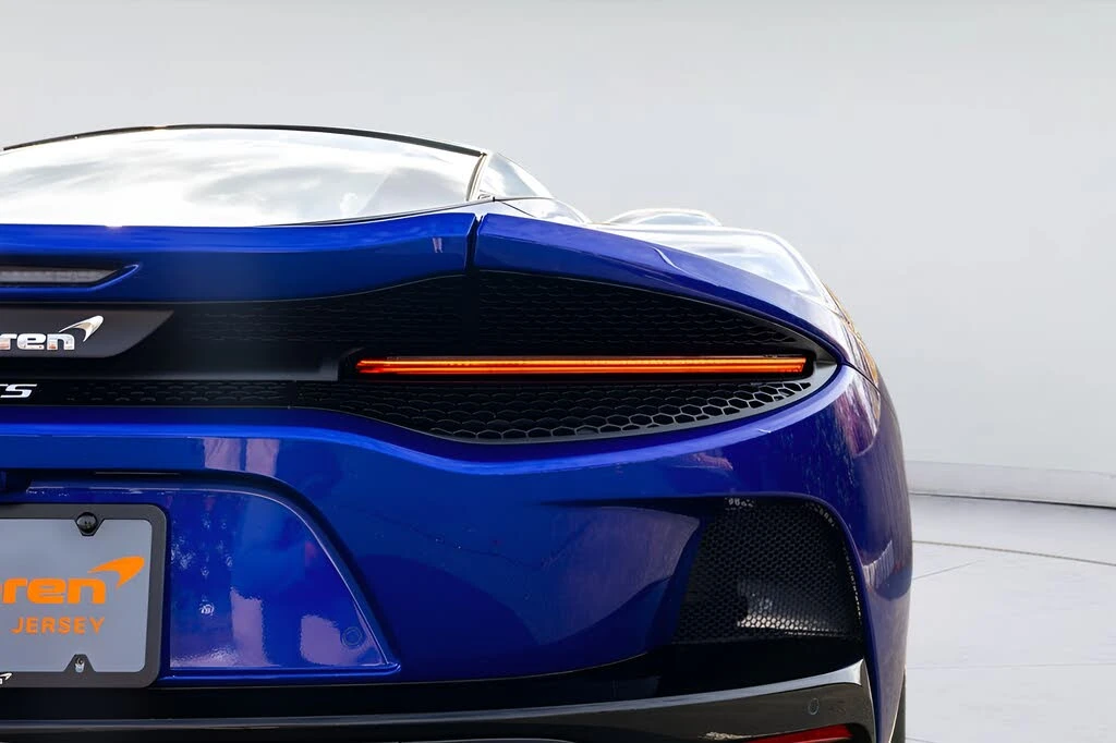 2025 McLaren GT - Image 22 of 31