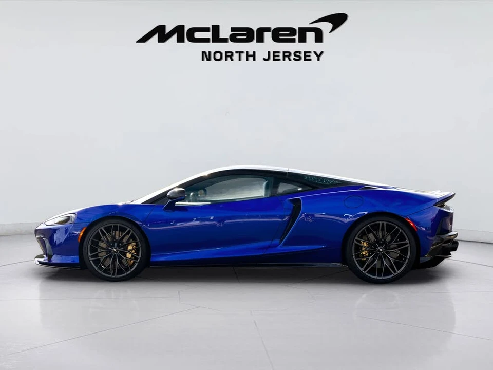2025 McLaren GT - Image 3 of 31