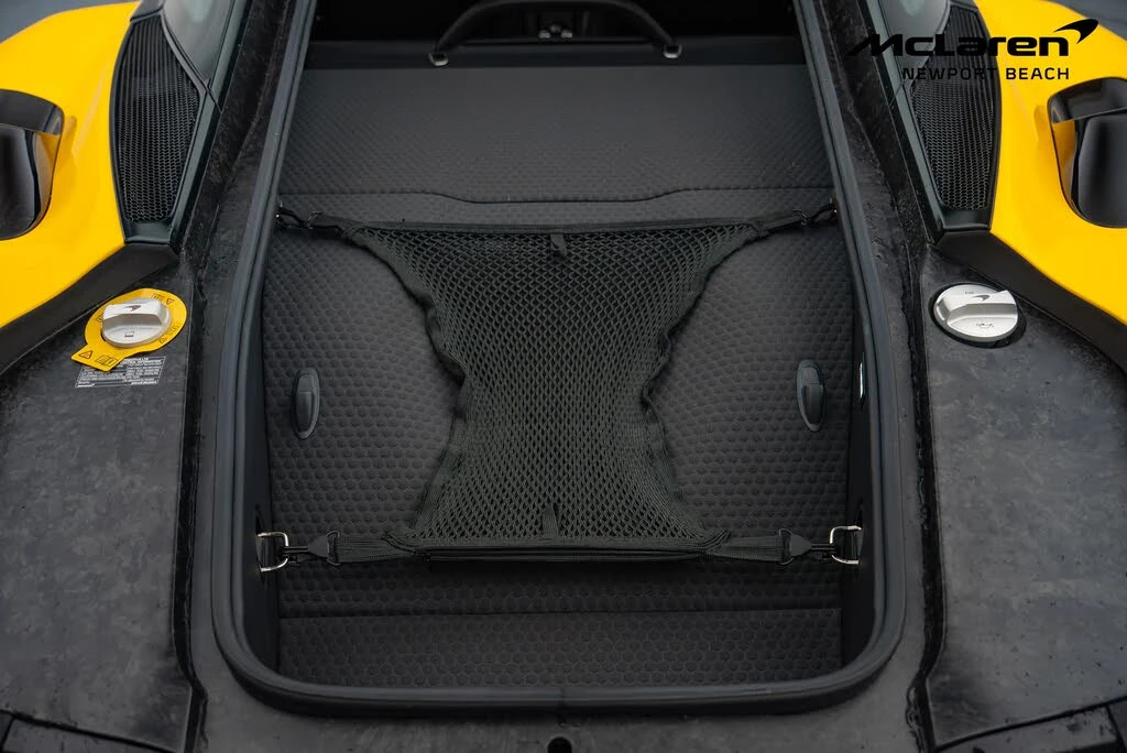 2025 McLaren GT - Image 15 of 23