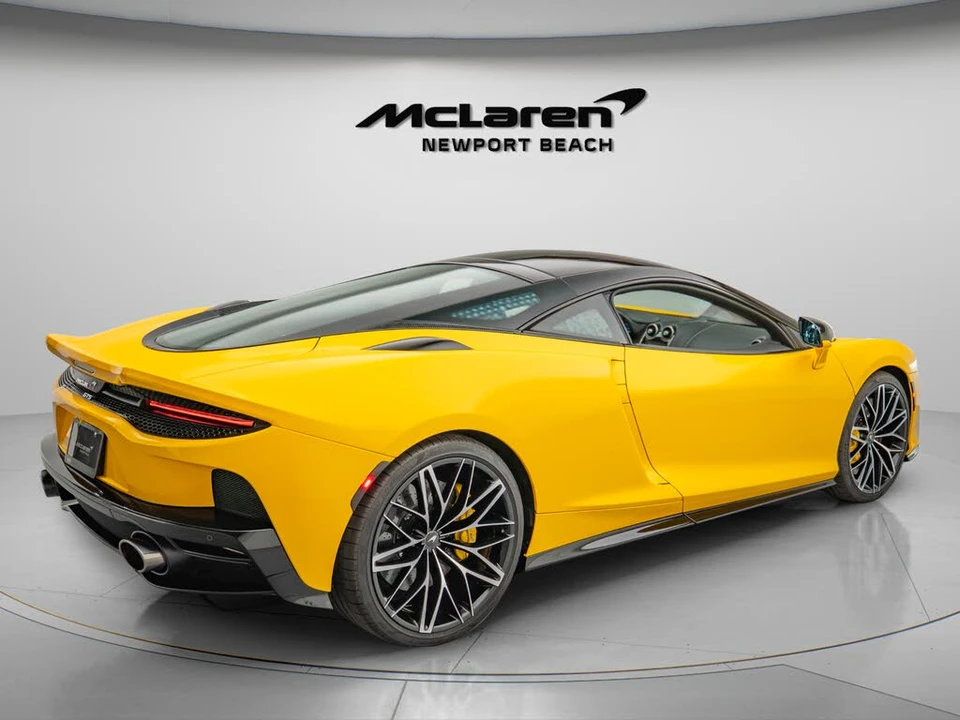 2025 McLaren GT - Image 7 of 29