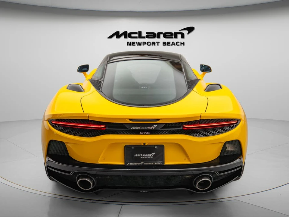 2025 McLaren GT - Image 5 of 29