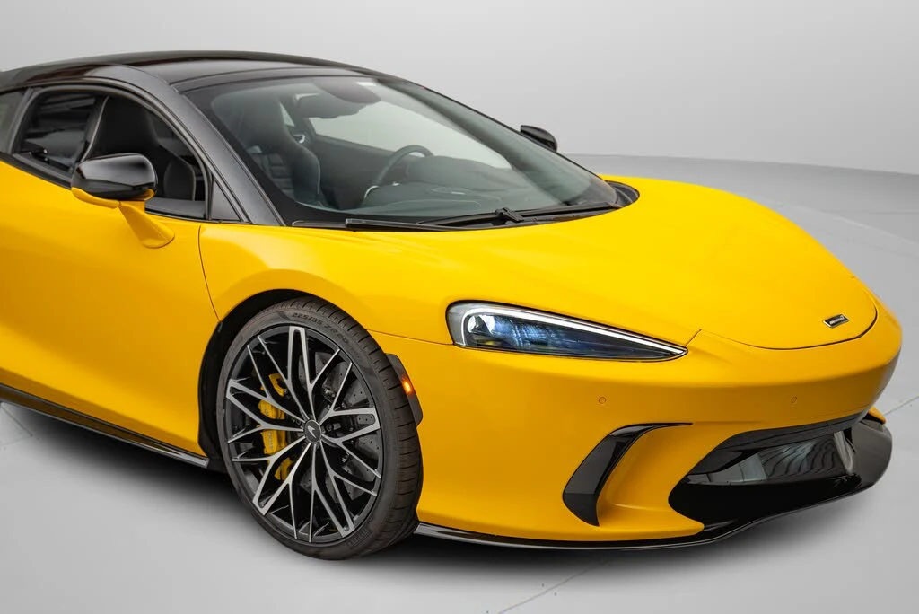 2025 McLaren GT - Image 23 of 29