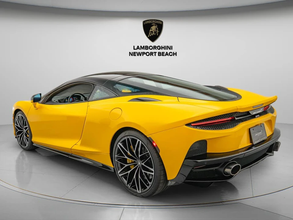 2025 McLaren GT - Image 4 of 23