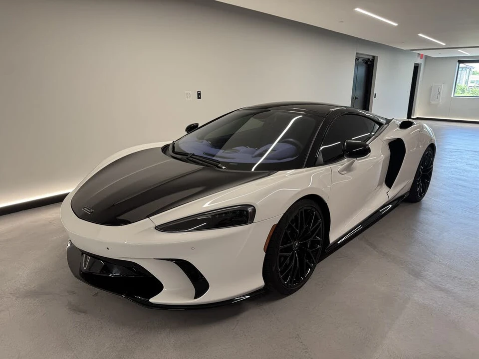 2025 McLaren GT - Image 4 of 16