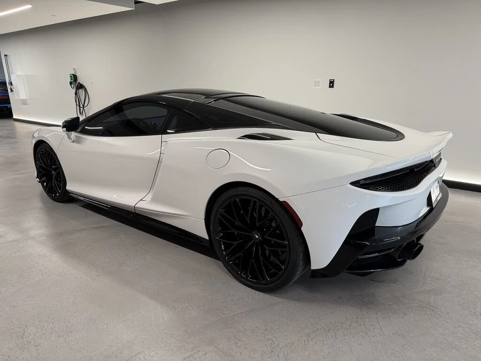 2025 McLaren GT - Image 5 of 16