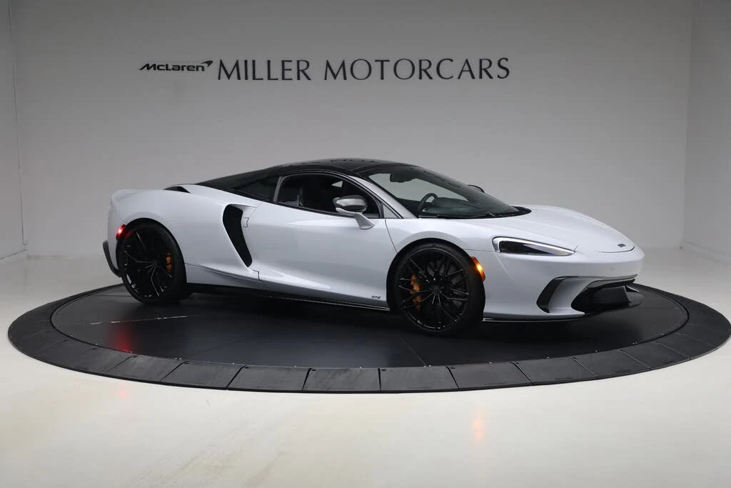 2025 McLaren GT - Image 9 of 31