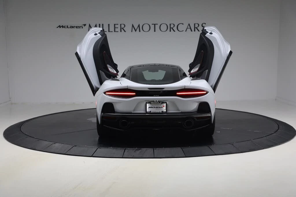 2025 McLaren GT - Image 15 of 31