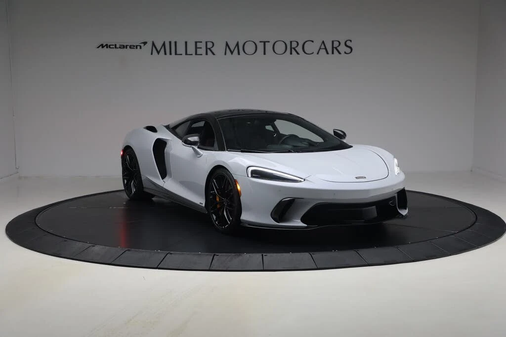 2025 McLaren GT - Image 10 of 31