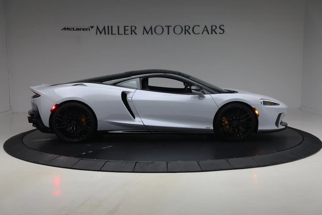 2025 McLaren GT - Image 8 of 31