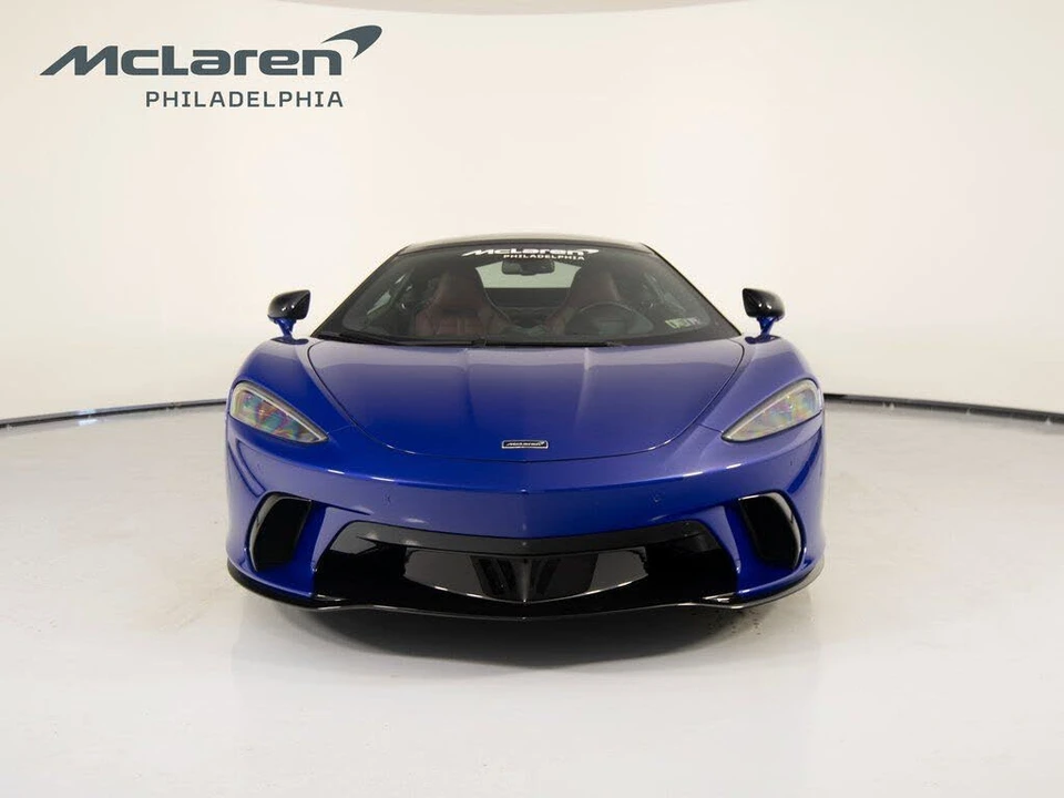 2025 McLaren GT - Image 2 of 31