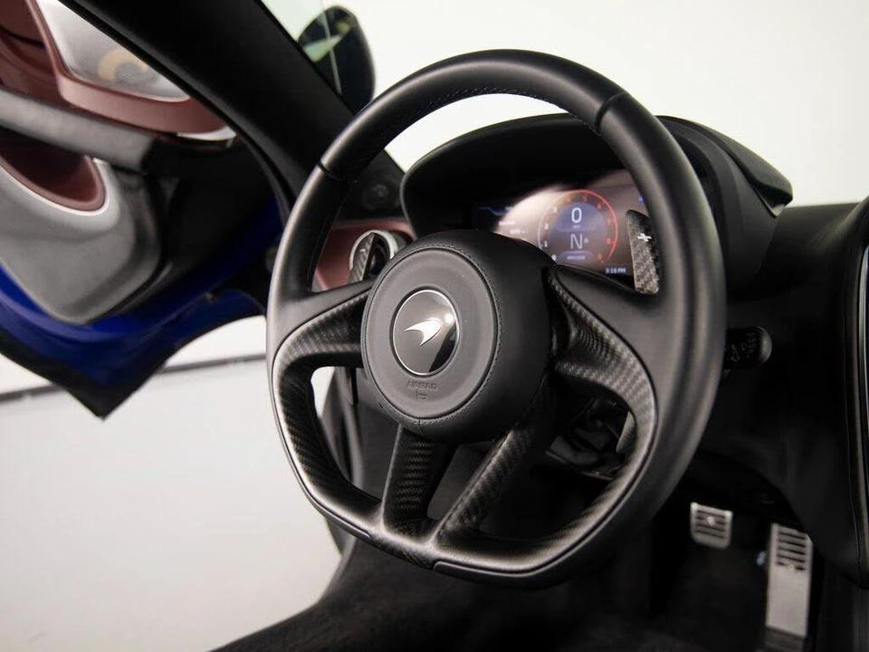 2025 McLaren GT - Image 24 of 31