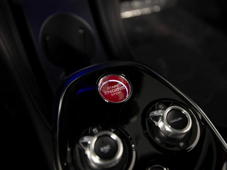 2025 McLaren GT - Image 20 of 31