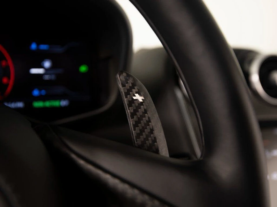 2025 McLaren GT - Image 16 of 31