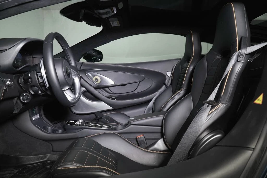 2025 McLaren GT - Image 20 of 31