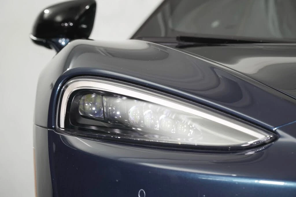 2025 McLaren GT - Image 15 of 31